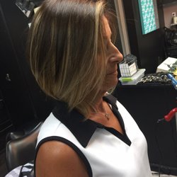 The Indus3 Salon - Baliage angle bob