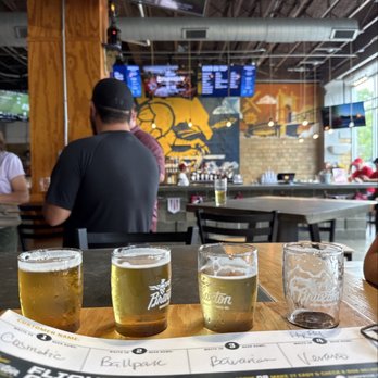 Braxton Brewing Company - Flights - Breweries Near Me - Covington, Kentucky