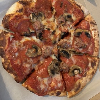 New York Pizza & Plus - Pizza Near Me - Sacramento, California