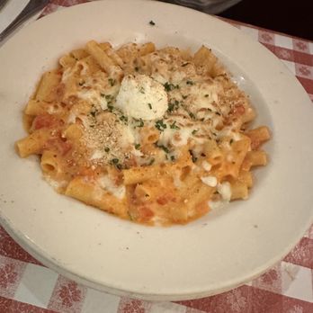 Buca di Beppo Italian Restaurant - Baked Ziti - lunch - Italian Near Me - Claremont, California Buca di Beppo Italian Restaurant - Baked Ziti - lunch - Italian Near Me - Claremont, California
