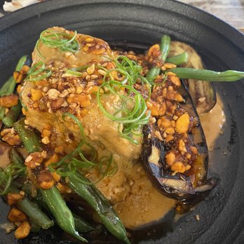 Animae - Short rib - drowned in peanut sauce - Asian Fusion Near Me - San Diego, California Animae - Short rib - drowned in peanut sauce - Asian Fusion Near Me - San Diego, California