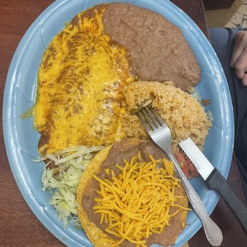 Taqueria Acapulco - Enchiladas with una tostada - Mexican Near Me - Corpus Christi, Texas Taqueria Acapulco - Enchiladas with una tostada - Mexican Near Me - Corpus Christi, Texas