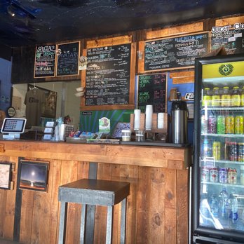 G's Juicebar - Inside A little seating behind - Juice Bars & Smoothies Near Me - Waimea, Hawaii G's Juicebar - Inside A little seating behind - Juice Bars & Smoothies Near Me - Waimea, Hawaii