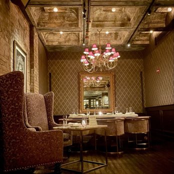 Yvonne's - Elegant dining room - New American Near Me - Boston, Massachusetts