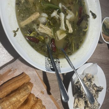 B2J Fish Soup - Chinese Near Me - Edison, New Jersey