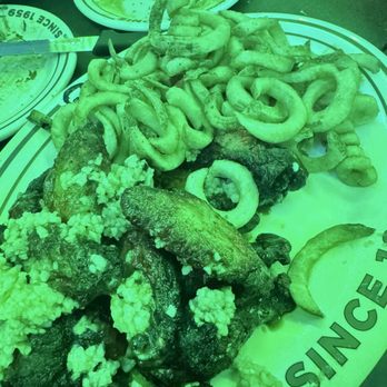 Flanigan's - Coconut Grove - Chicken Wings with Garlic - Seafood Near Me - Coconut Grove, Florida Flanigan's - Coconut Grove - Chicken Wings with Garlic - Seafood Near Me - Coconut Grove, Florida