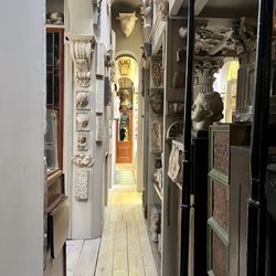 Sir John Soane's Museum - Small hallways in the museum
