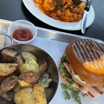 Tuscan Son - Italian Near Me - Los Angeles, California Tuscan Son - Italian Near Me - Los Angeles, California