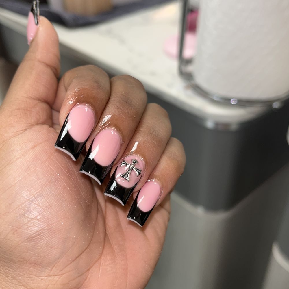 Queen Nails & Spa - Nail Salons Near Me - Coconut Creek, Florida Queen Nails & Spa - Nail Salons Near Me - Coconut Creek, Florida