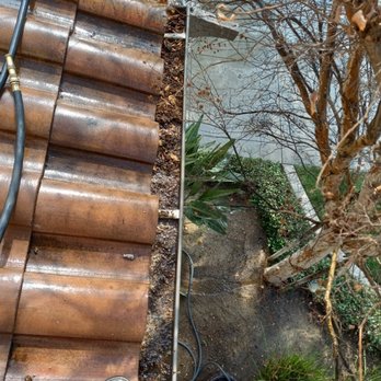 E Clean - BEFORE: clogged with leaves and other debris. - Solar Panel Cleaning Near Me - Corona, California