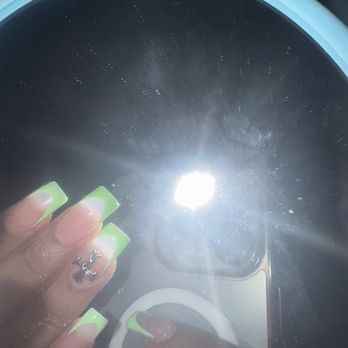 Shaker Square Nails - Nail Salons Near Me - Cleveland, Ohio