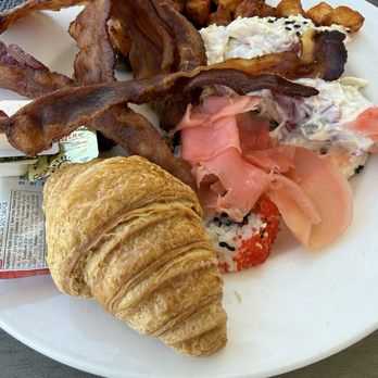 Shooters Waterfront - Typical Breakfast and it was good!! - New American Near Me - Fort Lauderdale, Florida
