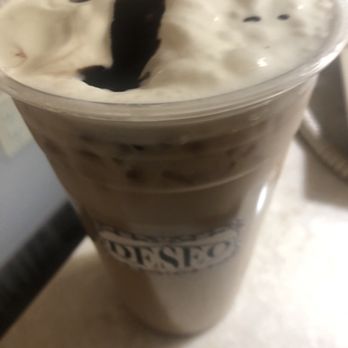 Deseo Coffee Shack - Vanilla latte (sugar free) w/streak of mocha. I also added lavender pistachio cold cream (cold cream had a chemical,artificial taste tho) - Coffee & Tea Near Me - Phoenix, Arizona