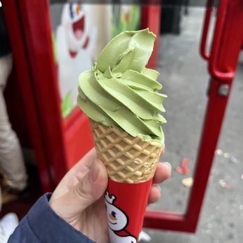 Mixue - Ice Cream & Frozen Yogurt Near Me - New York, New York Mixue - Ice Cream & Frozen Yogurt Near Me - New York, New York
