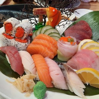 Yoho Japanese Fusion - The $28 sushi sashimi platter. Hubby said it was worth every penny - Japanese Near Me - Baldwin, New York Yoho Japanese Fusion - The $28 sushi sashimi platter. Hubby said it was worth every penny - Japanese Near Me - Baldwin, New York