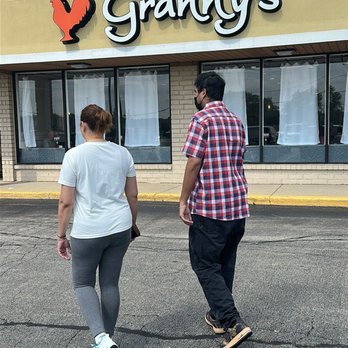 Granny's Restaurant - Outside the restaurant - Breakfast & Brunch Near Me - Addison, Illinois