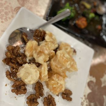 Jade Dynasty Seafood Restaurant - 318. Honey Walnut Prawns - Dim Sum Near Me - Honolulu, Hawaii