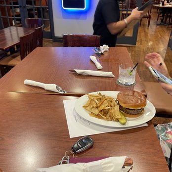 Sam's Bar & Grill - Fresh cut fries I didn't try but looked great - Tacos Near Me - Ringwood, New Jersey