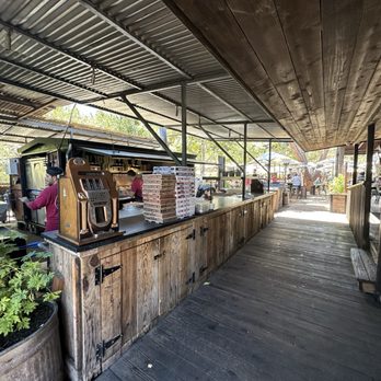 Alpine Inn - Wood fired pizza station - Burgers Near Me - Portola Valley, California Alpine Inn - Wood fired pizza station - Burgers Near Me - Portola Valley, California