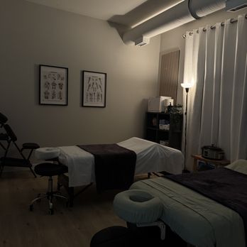 Touch of Hands - Couple's Massage Room - Massage Therapy Near Me - Edmonton, Alberta Touch of Hands - Couple's Massage Room - Massage Therapy Near Me - Edmonton, Alberta