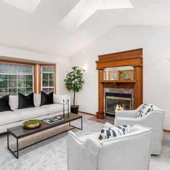 Sandy Nelson - Staged Living Room - Olympia Listing - Sold - Real Estate Agents Near Me - Olympia, Washington Sandy Nelson - Staged Living Room - Olympia Listing - Sold - Real Estate Agents Near Me - Olympia, Washington