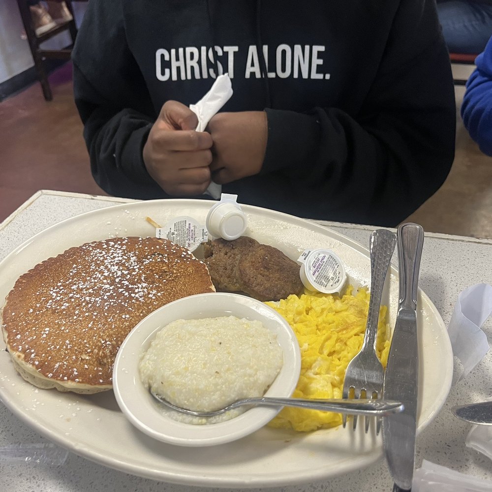 Ale's Kitchen - Ale's cakes - Breakfast & Brunch Near Me - Midlothian, Texas