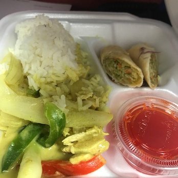 SIAM Garden - Yellow curry lunch special and crispy spring roll app. so flavorful - Thai Near Me - Winter Park, Florida SIAM Garden - Yellow curry lunch special and crispy spring roll app. so flavorful - Thai Near Me - Winter Park, Florida