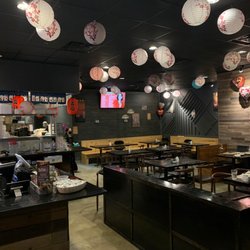 Sushi U - Modern and cozy interior.