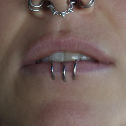 Barbella Studios - Healed lip piercings with some brand new rings!