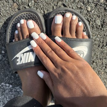 VT Nails & Lashes - Dip w/shellac pedi! All white baby! - Eyelash Service Near Me - Everett, Washington