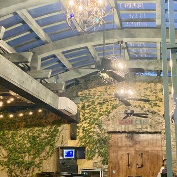 DANCIN Vineyards - Wineries Near Me - Medford, Oregon