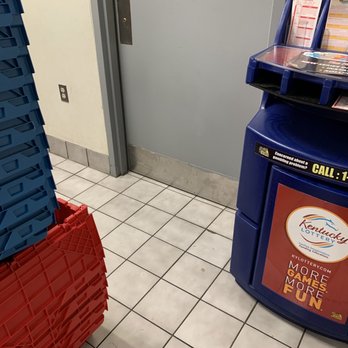 Speedway - If a man in a wheelchair needed quick accessibility to the facilities, too stinking bad. - Gas Stations Near Me - Winchester, Kentucky Speedway - If a man in a wheelchair needed quick accessibility to the facilities, too stinking bad. - Gas Stations Near Me - Winchester, Kentucky