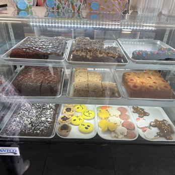 That 1 Bakery - My daughter loves her chocolate cake - Bakeries Near Me - Compton, California That 1 Bakery - My daughter loves her chocolate cake - Bakeries Near Me - Compton, California