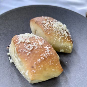 Cucina Venti Restaurant - Complimentary bread - Italian Near Me - Mountain View, California