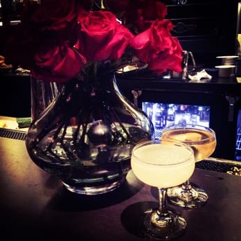 Wink & Nod - Dealer's choice - it's Tuesday and we are thirsty for a gin + grapefruit concoction and a Reyka cocktail, thank you Jason! - Cocktail Bars Near Me - Boston, Massachusetts