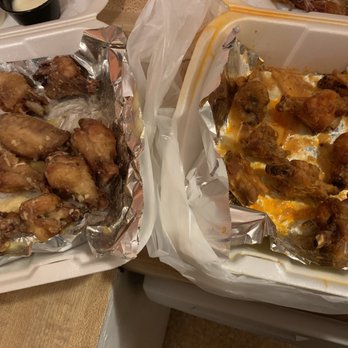 Otto's Restaurant & Bar - Small wings eh? Apparently smaller than they look. - Italian Near Me - Buffalo, New York Otto's Restaurant & Bar - Small wings eh? Apparently smaller than they look. - Italian Near Me - Buffalo, New York