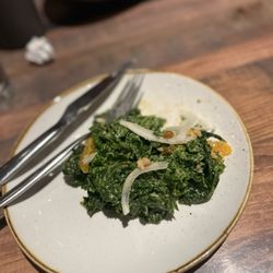 Monkeypod Kitchen by Merriman - Kale salad