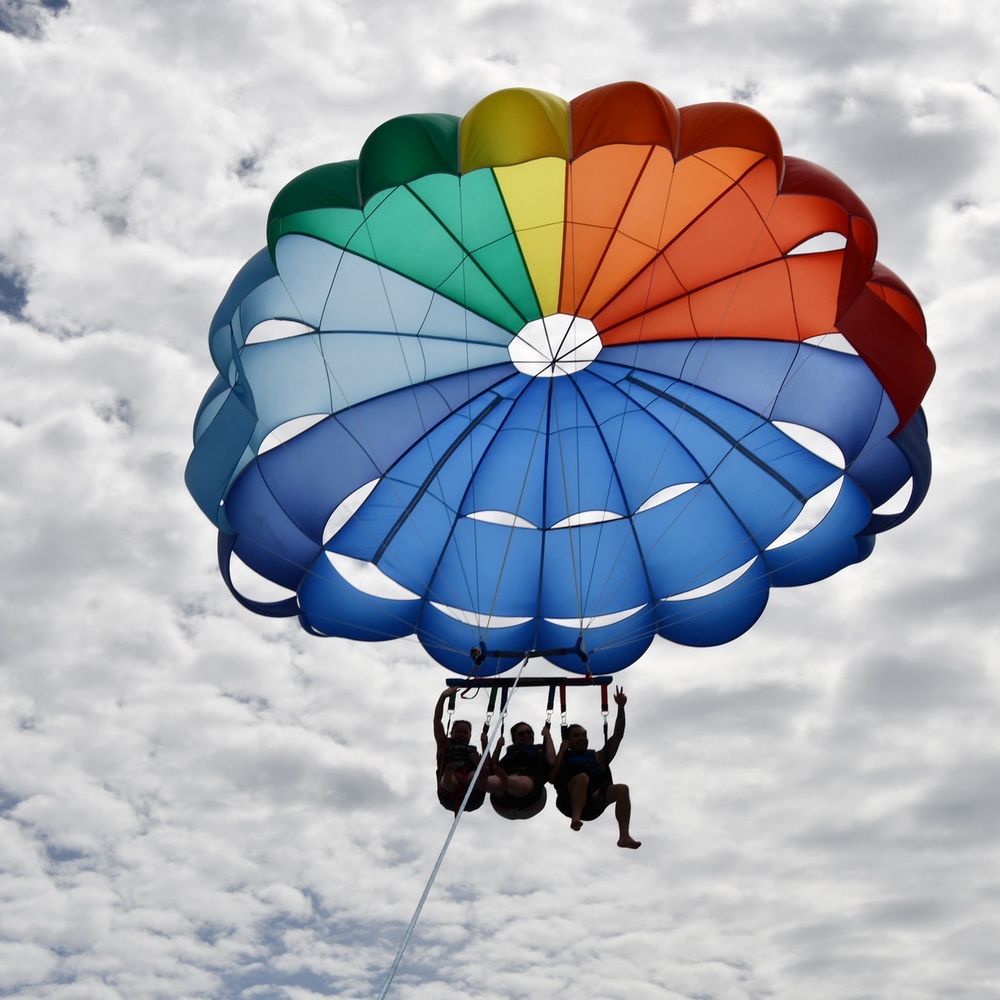 Hawaiian Parasail - Parasailing Near Me - Honolulu, Hawaii