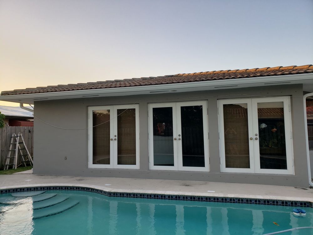 Slide of Del Toro Rain Gutters and Roofing