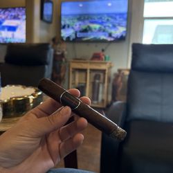 Pass Cigars - Enjoying the awesome cigars, environment and people!