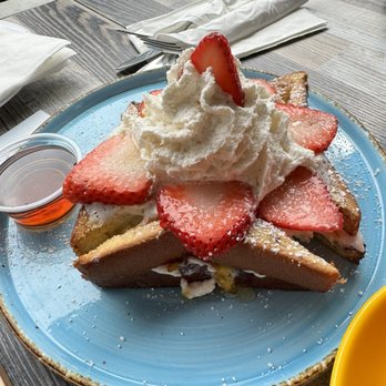 Wild Oak Cafe - Stuffed French Toast - Cafes Near Me - Glendale, California