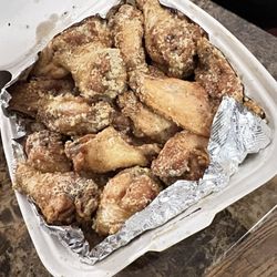 Muscarella's Pizza - Garlic parm wings