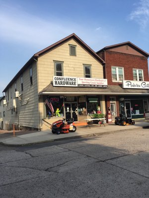 Confluence True Value Hardware