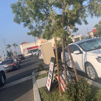 In-N-Out Burger - Line might look long but moves with the quickness - Burgers Near Me - Compton, California In-N-Out Burger - Line might look long but moves with the quickness - Burgers Near Me - Compton, California