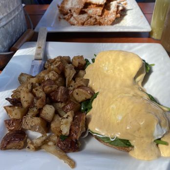 Lucho's - Benedict Eggs Florentine Brunch (great Holland side sauce, 4/5 stars) - Breakfast & Brunch Near Me - San Francisco, California Lucho's - Benedict Eggs Florentine Brunch (great Holland side sauce, 4/5 stars) - Breakfast & Brunch Near Me - San Francisco, California