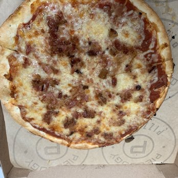 Pieology Pizzeria, Miami, FL - 1 Topping Pizza (mozzarella cheese & bacon) - Pizza Near Me - Miami, Florida Pieology Pizzeria, Miami, FL - 1 Topping Pizza (mozzarella cheese & bacon) - Pizza Near Me - Miami, Florida