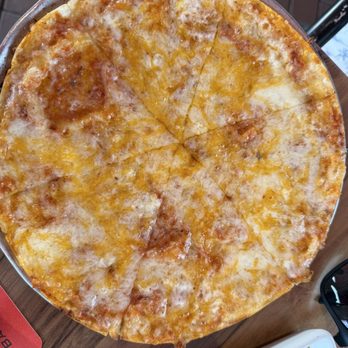 Jaco's Bayfront Bar & Grille - Kids cheese pizza - American Near Me - Pensacola, Florida