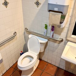 Cork Street Tavern - Rest Room