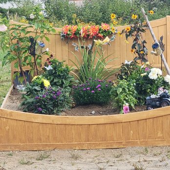 Surry Gardens - Nurseries & Gardening Near Me - Surry, Maine Surry Gardens - Nurseries & Gardening Near Me - Surry, Maine