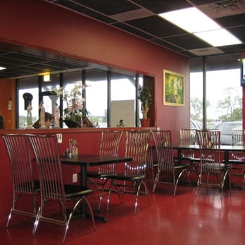 Saigon Noodle House - New and clean dining area - Vietnamese Near Me - Merrillville, Indiana